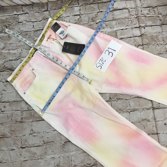 NWT LEE High Rise soft colors, Tie Dye bell bottom, Jean - Picture 13 of 14